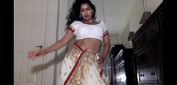  Desi Dhabi in Saree getting Naked and Plays with Hairy Pussy